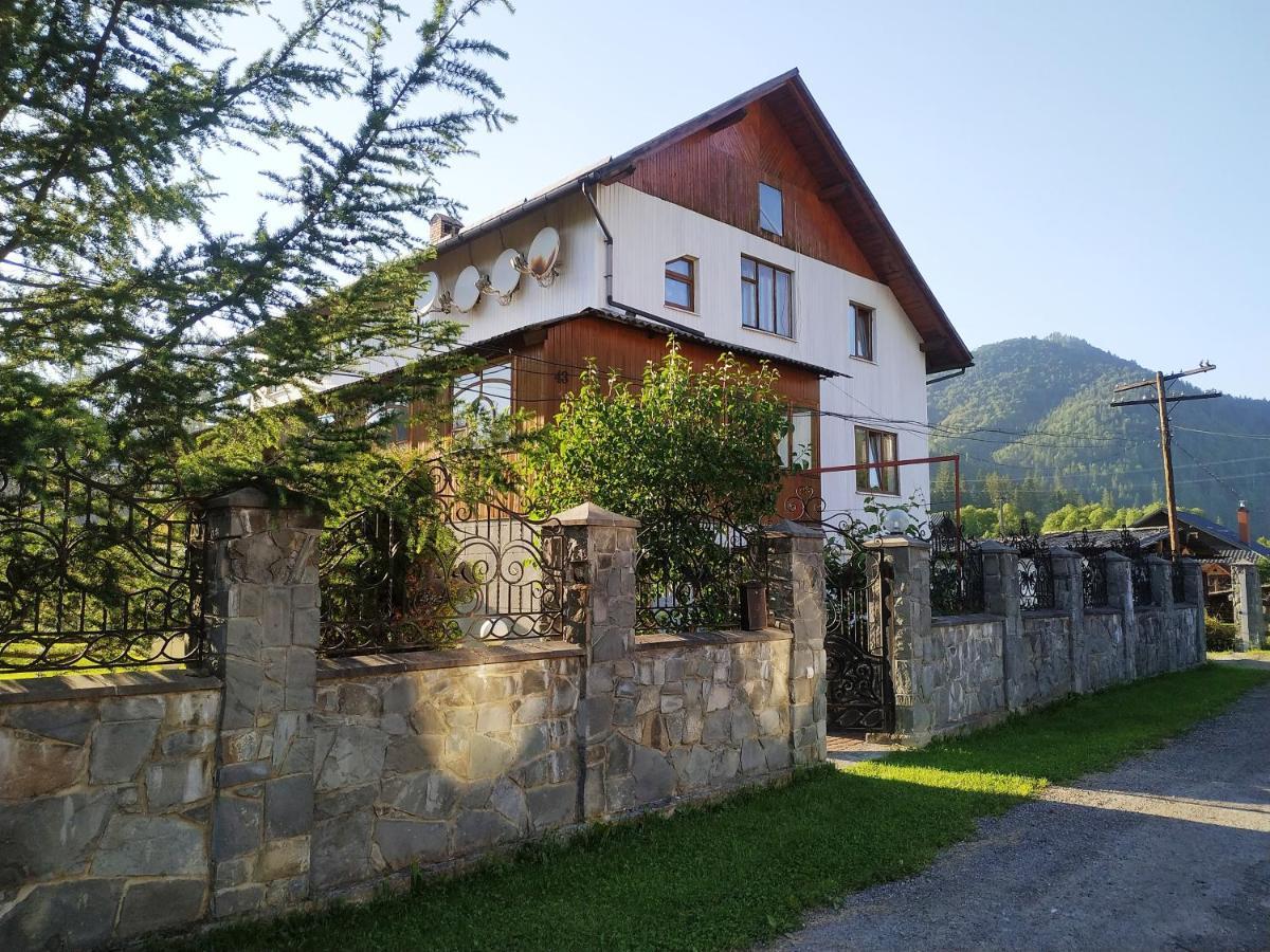 Зима-Літо Hotel Slavske Exterior photo